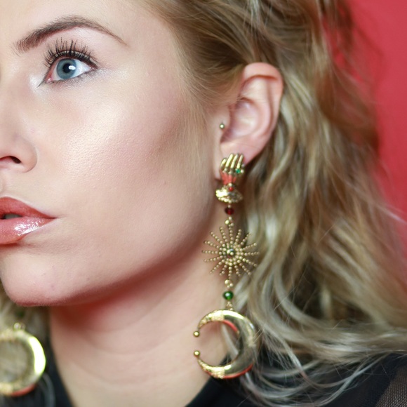 Nature Hand & Moon Statement Earrings - Ornate Dangles *Halloween Special* - Picture 13 of 13